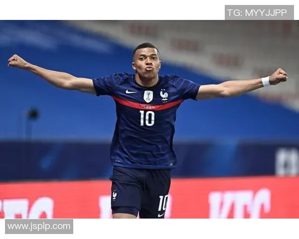 德国杯抽签结果揭晓各队对阵形势引发球迷热议与期待