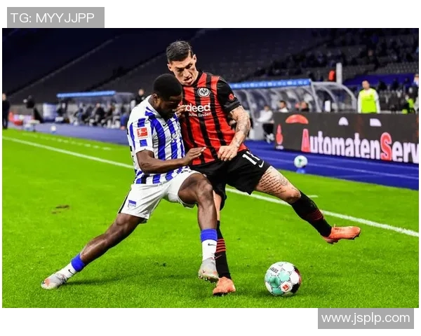 多特蒙德客场大胜法兰克福，稳固德甲前四位置