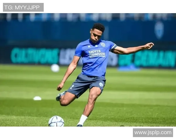 法乙联赛年轻球员崭露头角展现未来足球新星潜力与实力