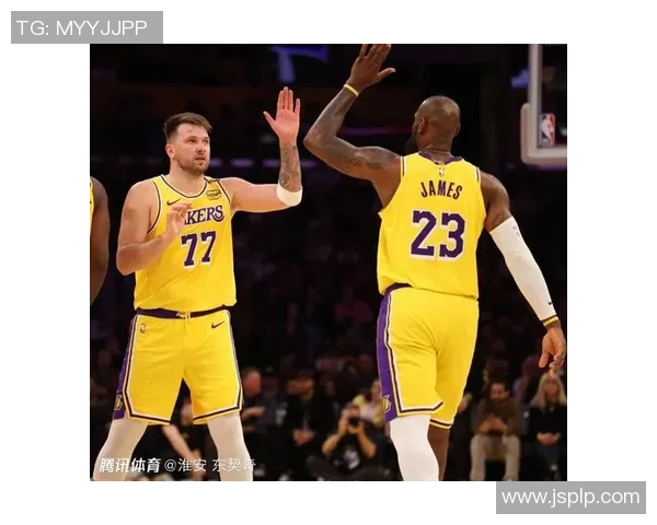 湖人全队发威，击败马刺